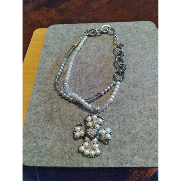 Cross Pendant Necklace Faux Pearl‎ Heart Silver Tone Chain Statement - Picture 1 of 3